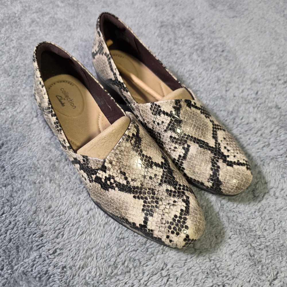 Clarks Womens 7.5‎ Juliet Palm Loafer Taupe Snake Print Low Heel Slip On Shoe